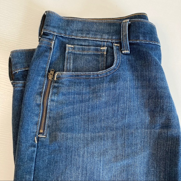 Old Navy Dark Wash Zipper Accent Denim Mini Skirt - Picture 3 of 8